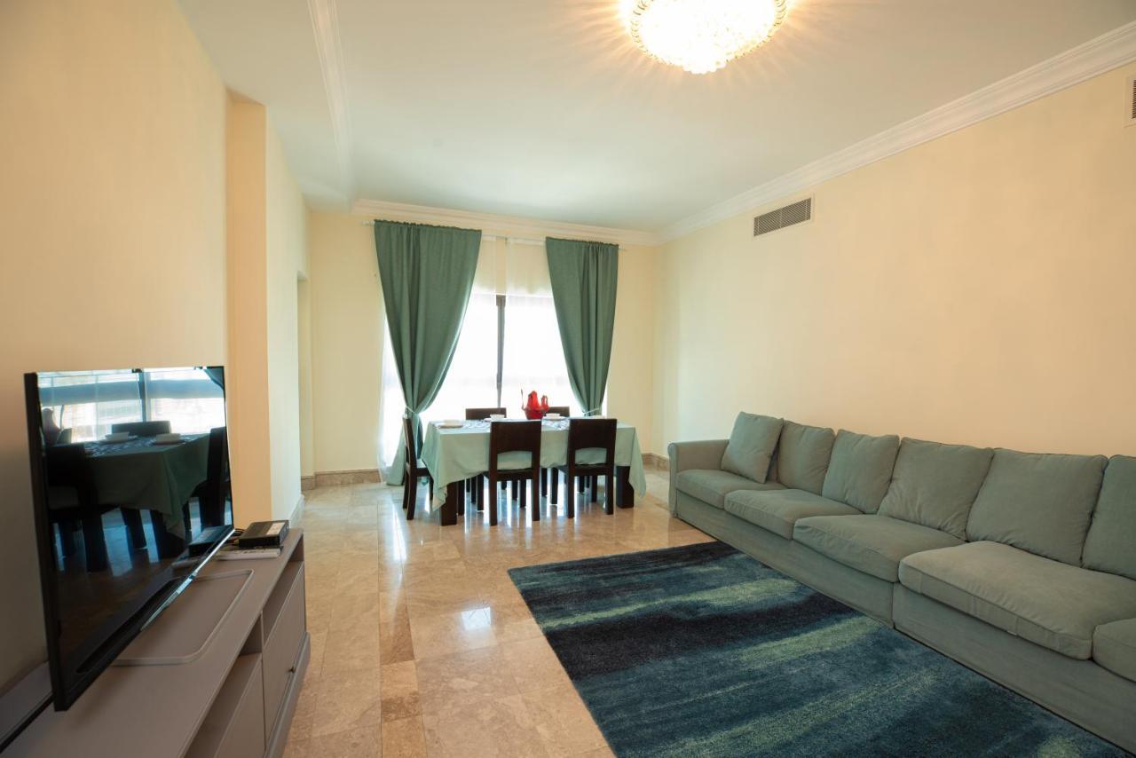 Gorgeous 2Br In Fairmont Apartment Dubai Exterior photo