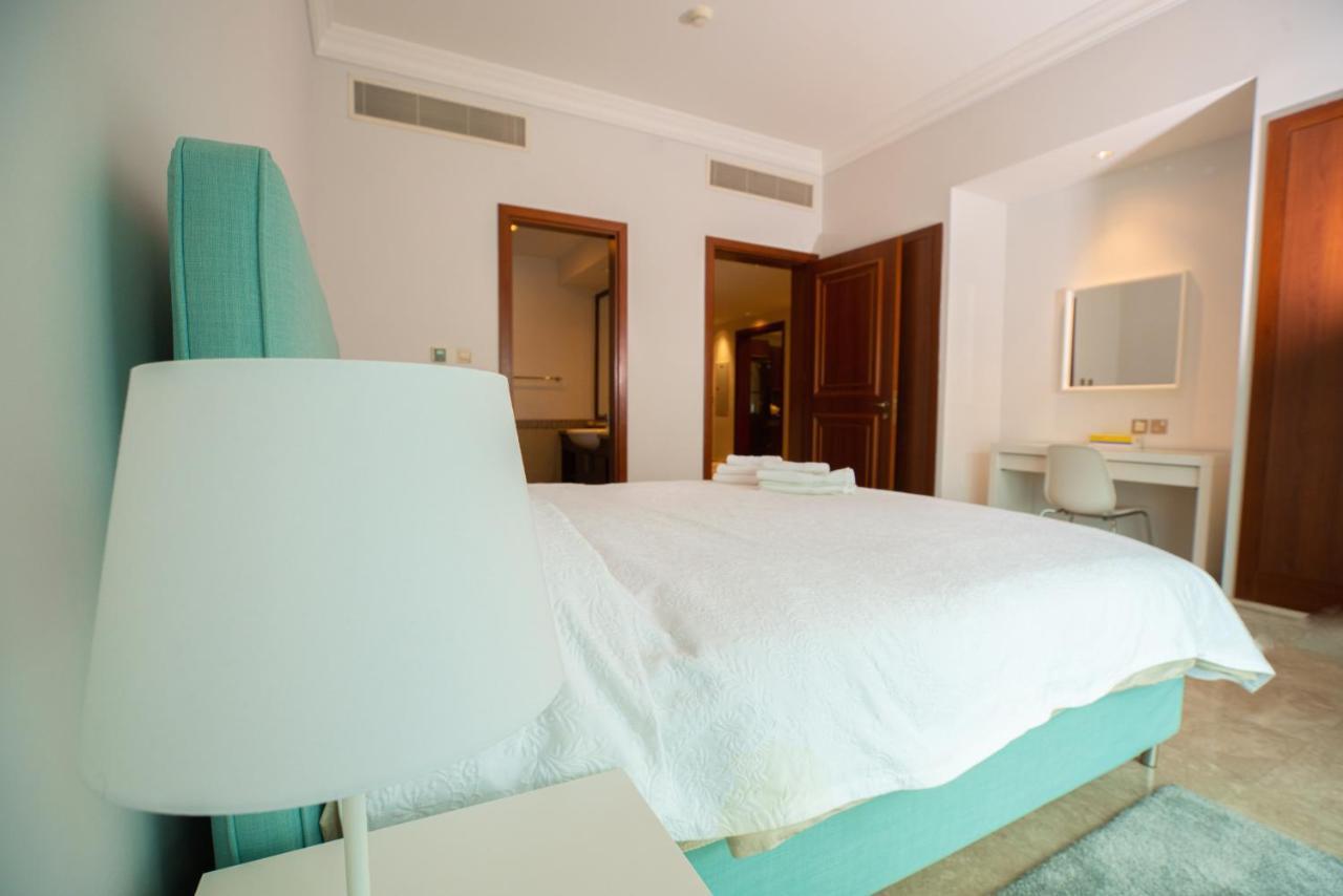 Gorgeous 2Br In Fairmont Apartment Dubai Exterior photo